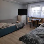 Проживание в семье Goscinne Moli