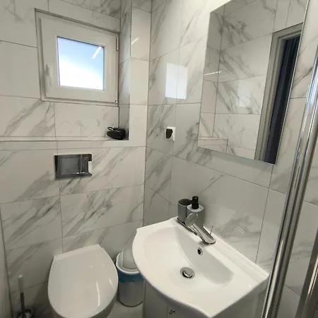 Δωμάτια σε οικογενειακή κατοικία Goscinne Moli *